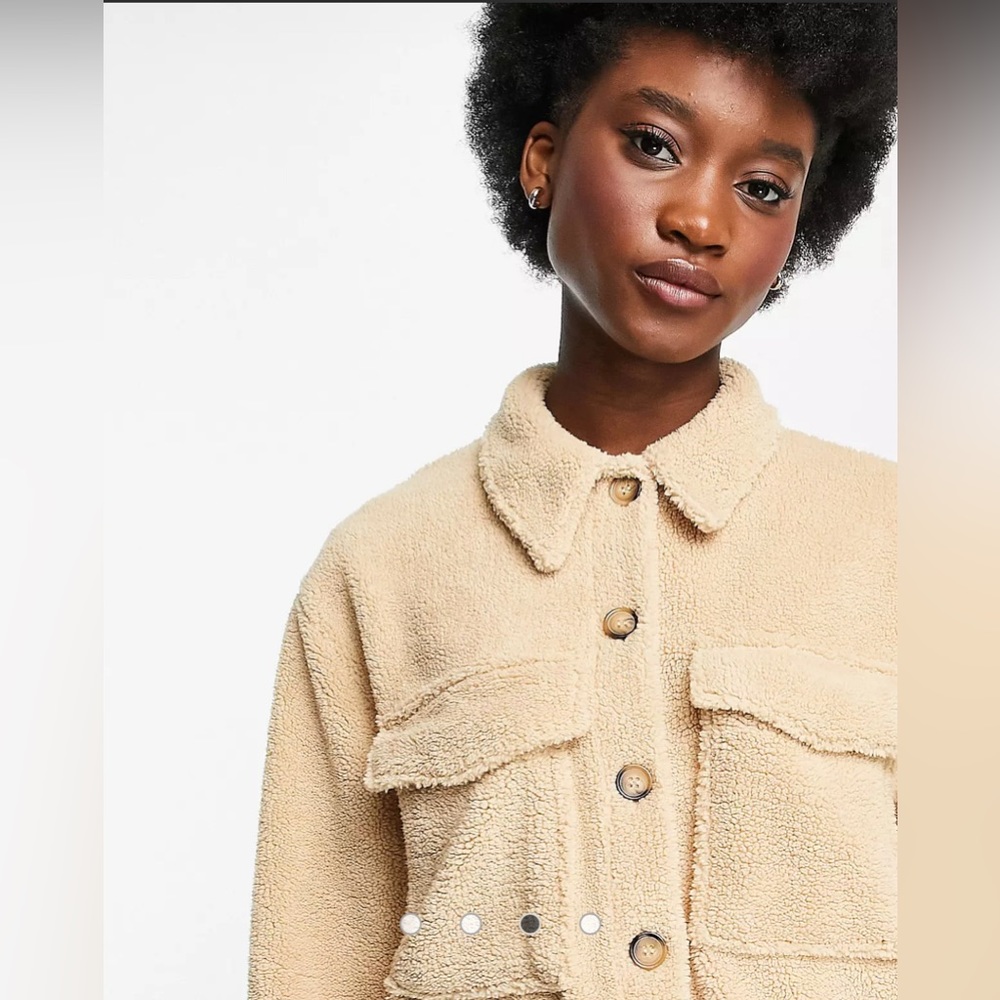 Stradivarius Fleece Shacket in beige - Picture 4 of 6